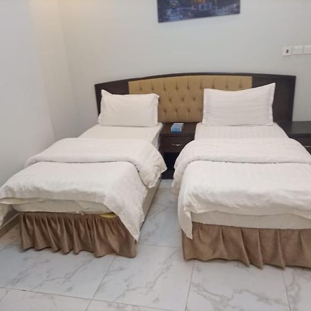 روائع الأحلام للاجنحة الفندقية Jeddah Exterior photo