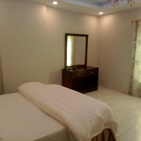 روائع الأحلام للاجنحة الفندقية Jeddah Exterior photo