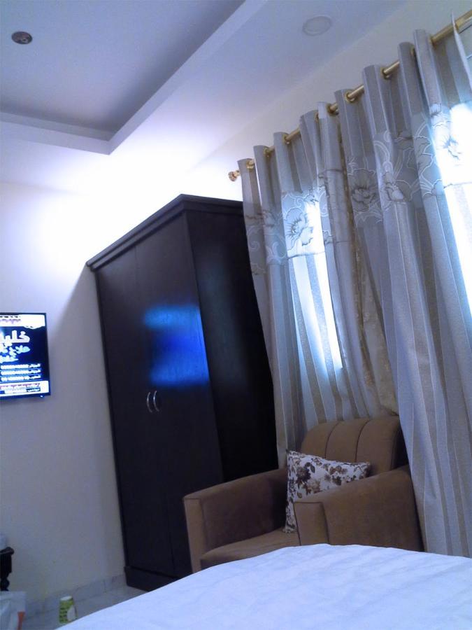 روائع الأحلام للاجنحة الفندقية Jeddah Exterior photo